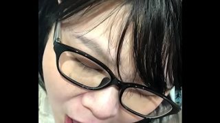 彼氏に他人のちんぽしゃぶってるハメ撮り送る変態熟女