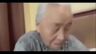 おいおいおい!八十路の完熟おばあちゃんのマンコに中田氏キタ━━━━(゚∀゚)━━━━!!ハメ撮り無修正セ●クス!